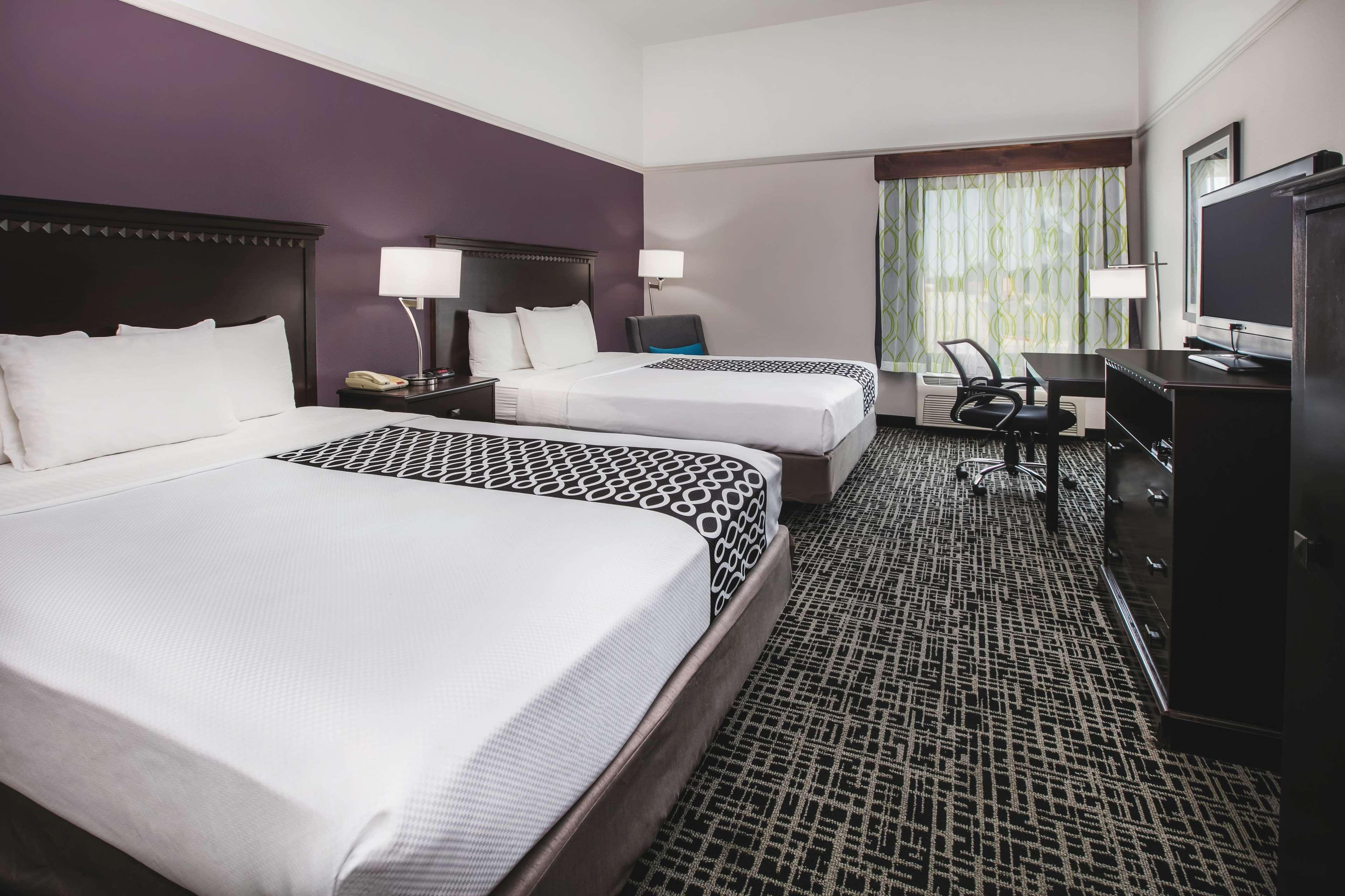 La Quinta By Wyndham Brownwood Hotel Екстериор снимка