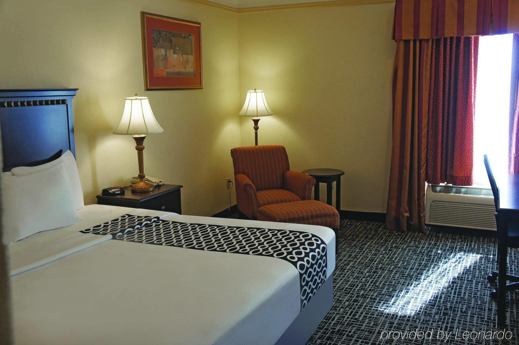 La Quinta By Wyndham Brownwood Hotel Екстериор снимка
